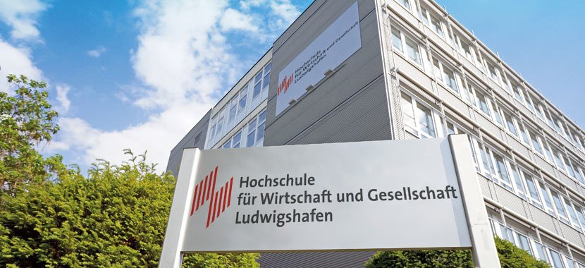 SZ Bildung - Hochschule für Wirtschaft und Gesellschaft Ludwigshafen - zfh - ZFH Hochschulegebaeude 3 HWG LU.jpg            