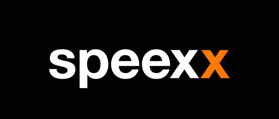 SZ Bildung - Speexx | Digital Publishing AG. - speexx logo white on black 1500x1500 e1682601380340.png            